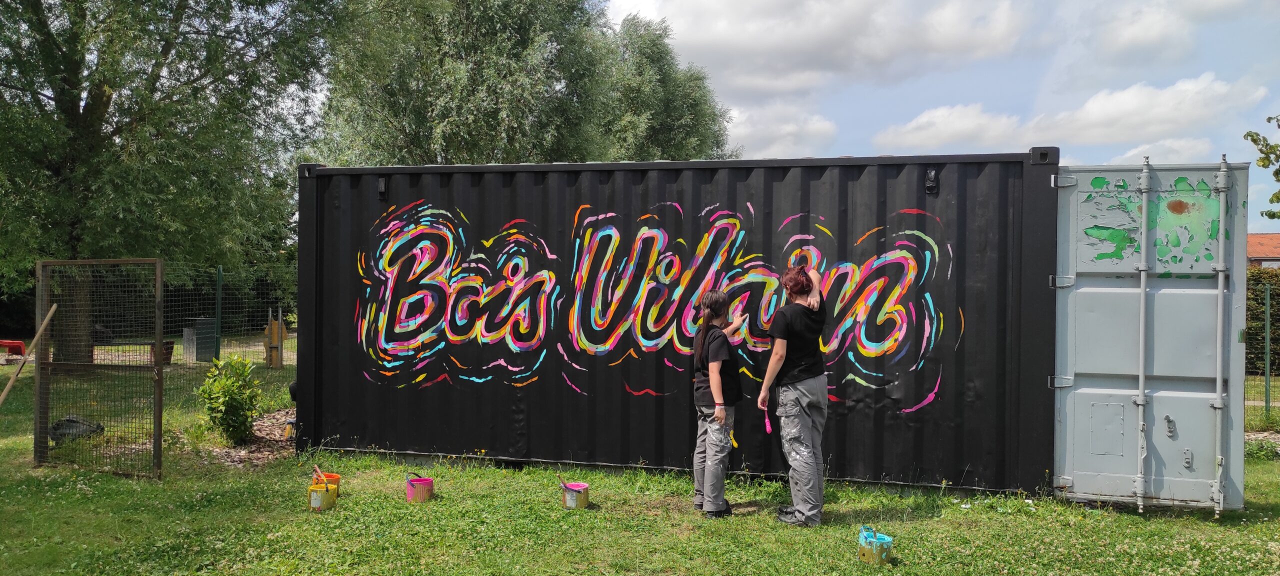 Fresque participative à la main